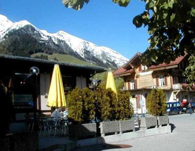 Hotel-Buffet De La Gare Chateau-d'Oex Εξωτερικό φωτογραφία